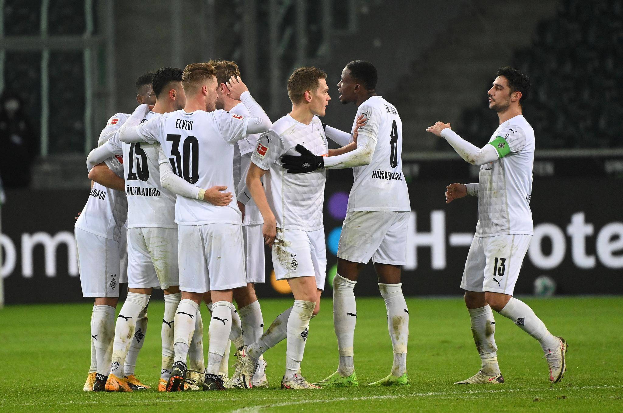 开云体育-赛后法甲焦点战，门兴格拉德巴赫完成体检，态度坚定，更衣室氛围转暖